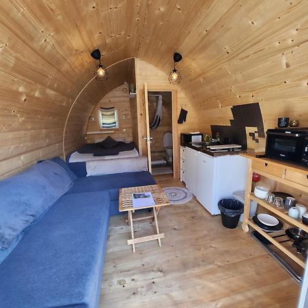 Cosy Cabin Hallstahammar エクステリア 写真