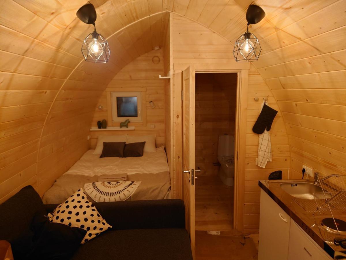 Cosy Cabin Hallstahammar エクステリア 写真