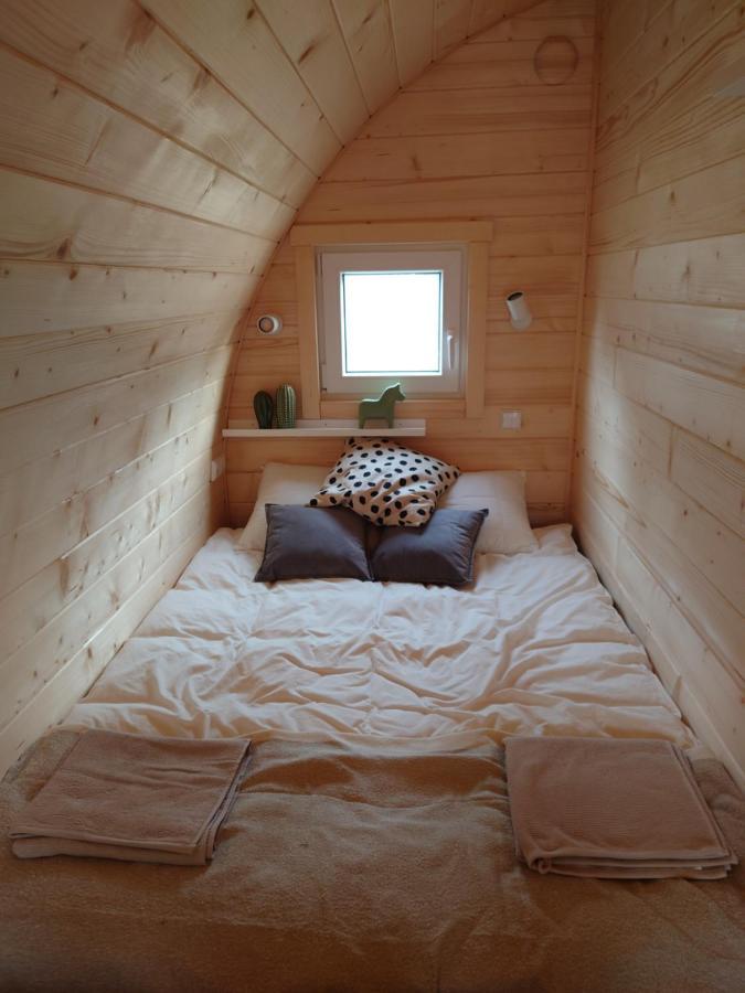 Cosy Cabin Hallstahammar エクステリア 写真