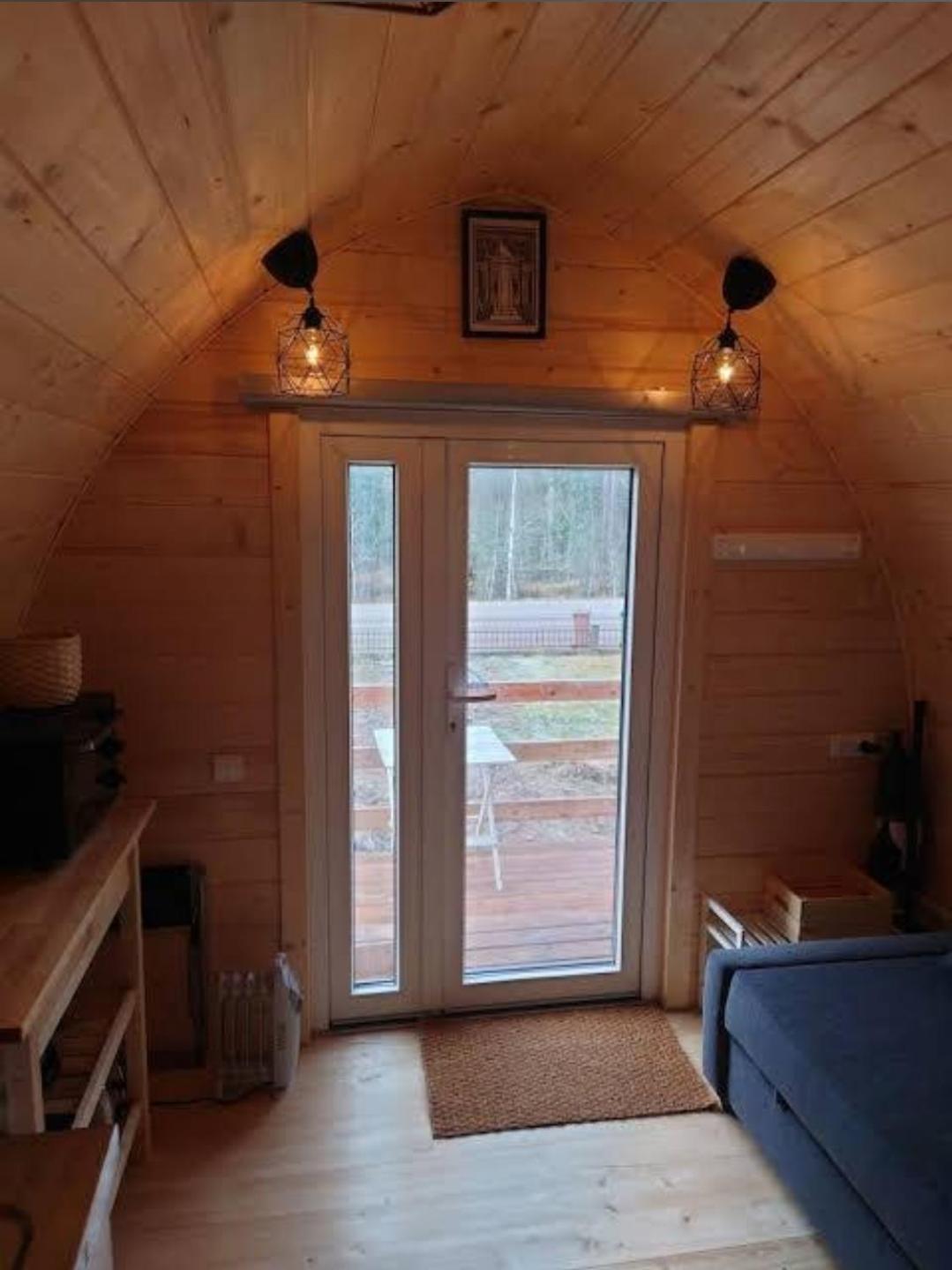 Cosy Cabin Hallstahammar エクステリア 写真