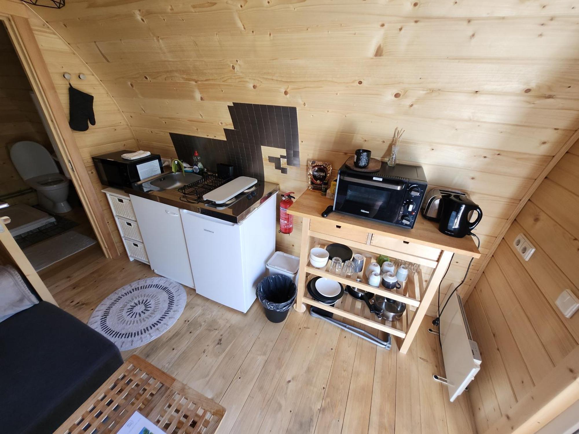 Cosy Cabin Hallstahammar エクステリア 写真